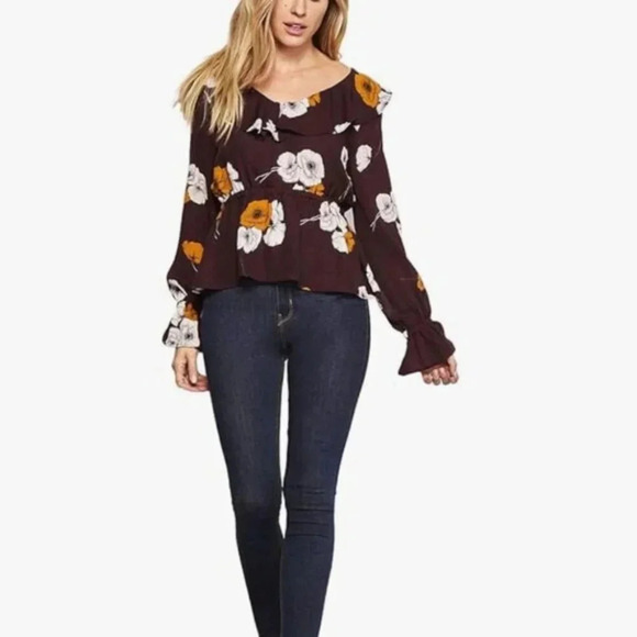 NWT Cupcakes and Cashmere Floral Bouse - Picture 2 of 12